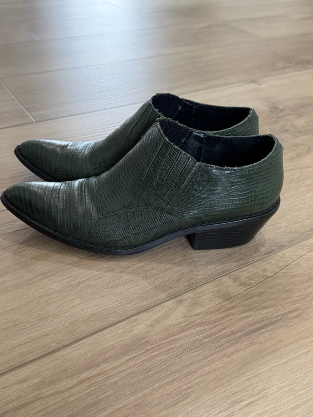 Vintage Western green Leather Mules by Circle G size 7.5 vintage country